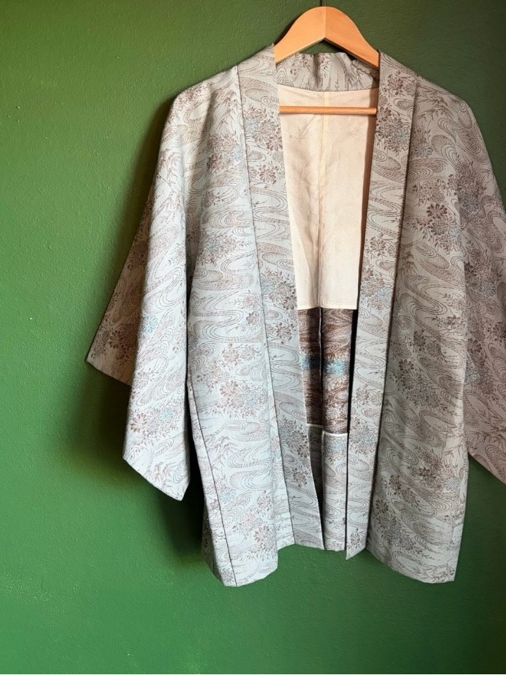 Vintage Ice Blue Gold Metallic Kimono Asian Style Jacket fits a Medium best